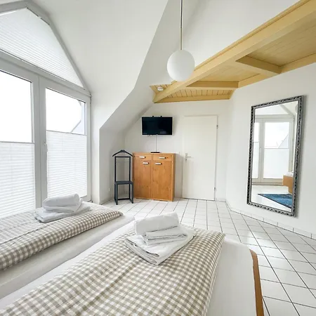 Urlaub Direkt In Der Marina Апартаменты